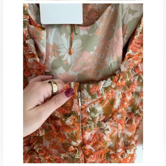 MAC DUGGAL Long Sleeve Orange V-Neck Textured Ruffled Tulle Midi Dress Size 6 - Picture 10 of 12